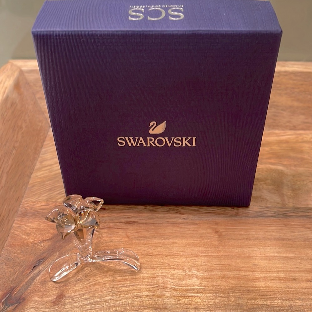 Brand New in Box! Swarovski SCS Desert Rose Flower Figurine